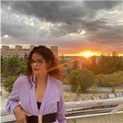 Me defino como una persona 100% dedicada, confiable, y respetuosa, con mucha empatía por los niños